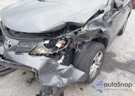 2015 Toyota Rav4 Le z USA, uszkodzony, nr VIN JTMZFREV2FJ027508